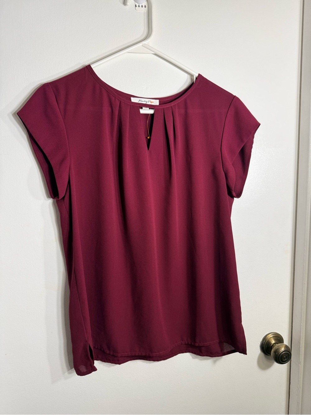 Women’s Short Sleeve Keyhole Blouse - Burgundy